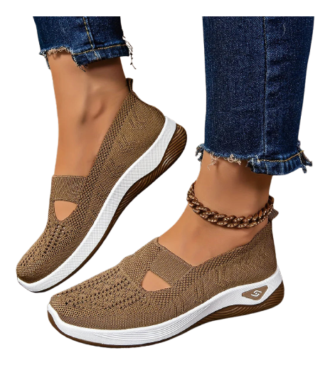 Comfort Slip-On Shoes – Lightweight, Cushioned & Breathable for Everyday Wear